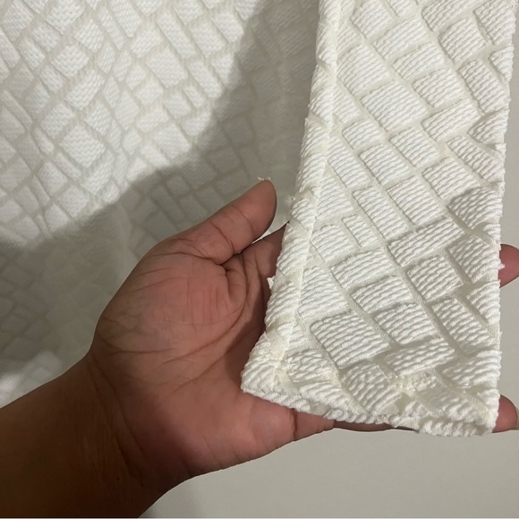 Erin Long Sleeve Bodycon Mini Dress Size Medium - Picture 8 of 8